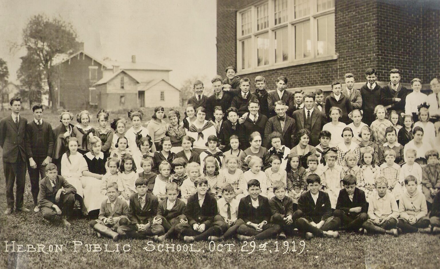 Historyfilled Hebron Elementary School building hits the auction block