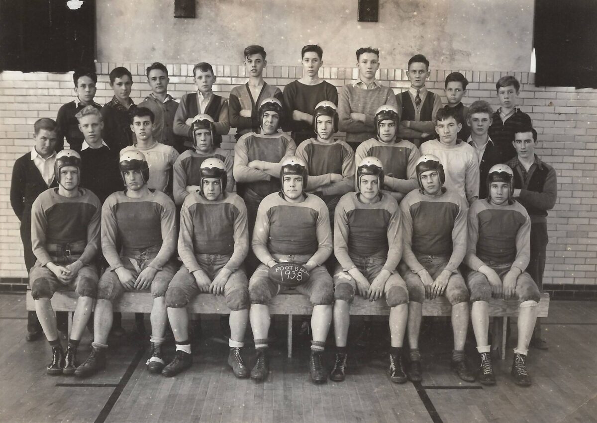 Historyfilled Hebron Elementary School building hits the auction block